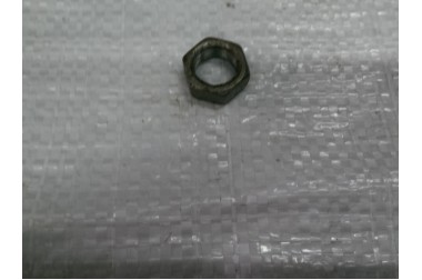 Минск мотоцикл гайка 105-16135 в корзину зчеплення